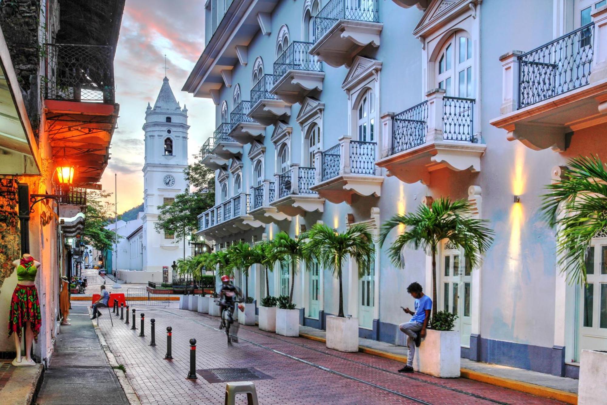 Hotel Caracas Panama City Exterior photo